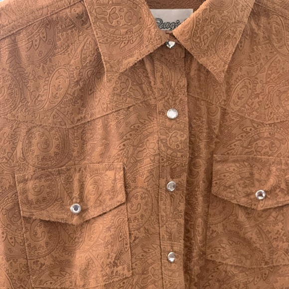 Faux suede brown Cowgirl Hardware western shirt. Rhinestone snaps. never worn - Picture 2 of 10